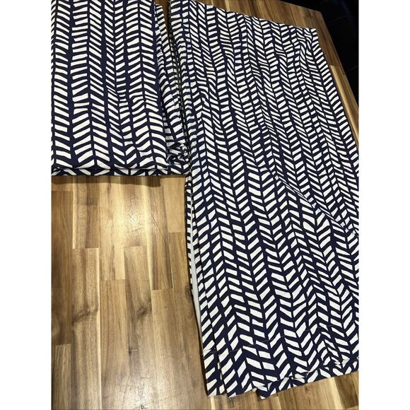 Pottery Barn Kids Set Of 2 XL 100% Cotton Broken Arrows Blackout Curtains 44x84 - Picture 10 of 11